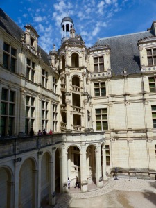 Chambord - Courtyard (1)